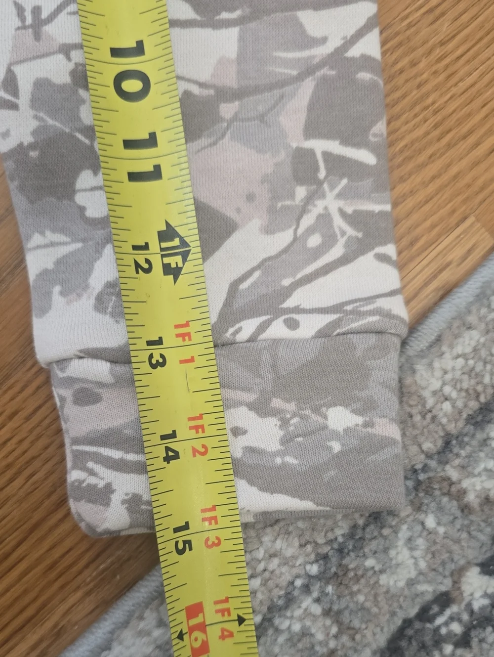 THEREABOUTS BRAND BOY'S TAN CAMO LONG SLEEVES PULLOVER FLEECE HOODIE SIZE XS 6/7